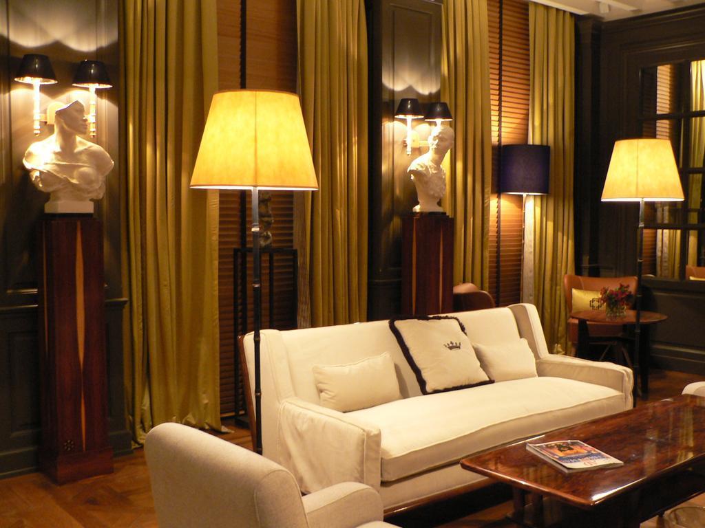 MARQUIS Faubourg Saint-Honoré Relais&Châteaux Paris Exterior foto